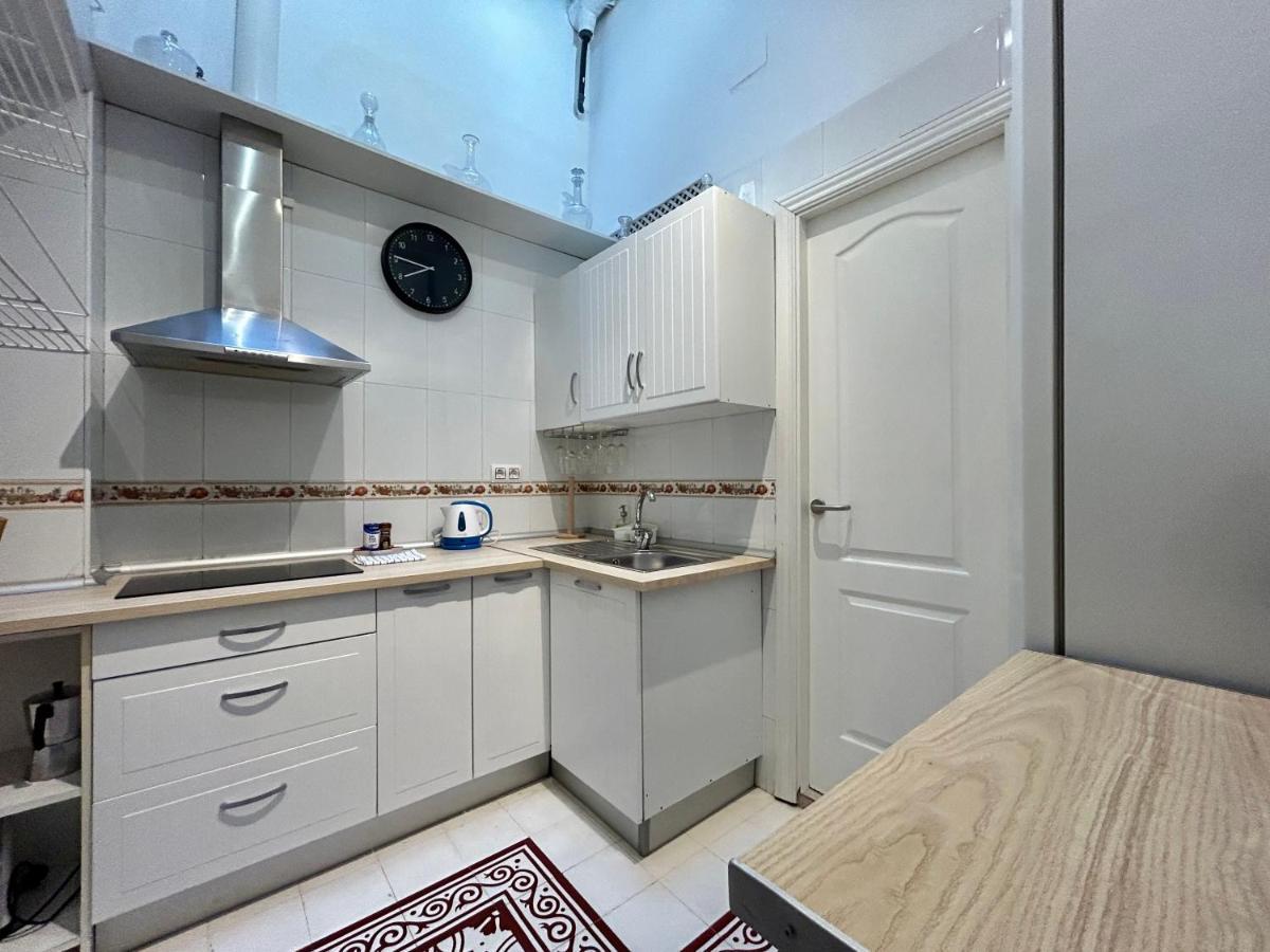 Home In Seville V33-B ภายนอก รูปภาพ