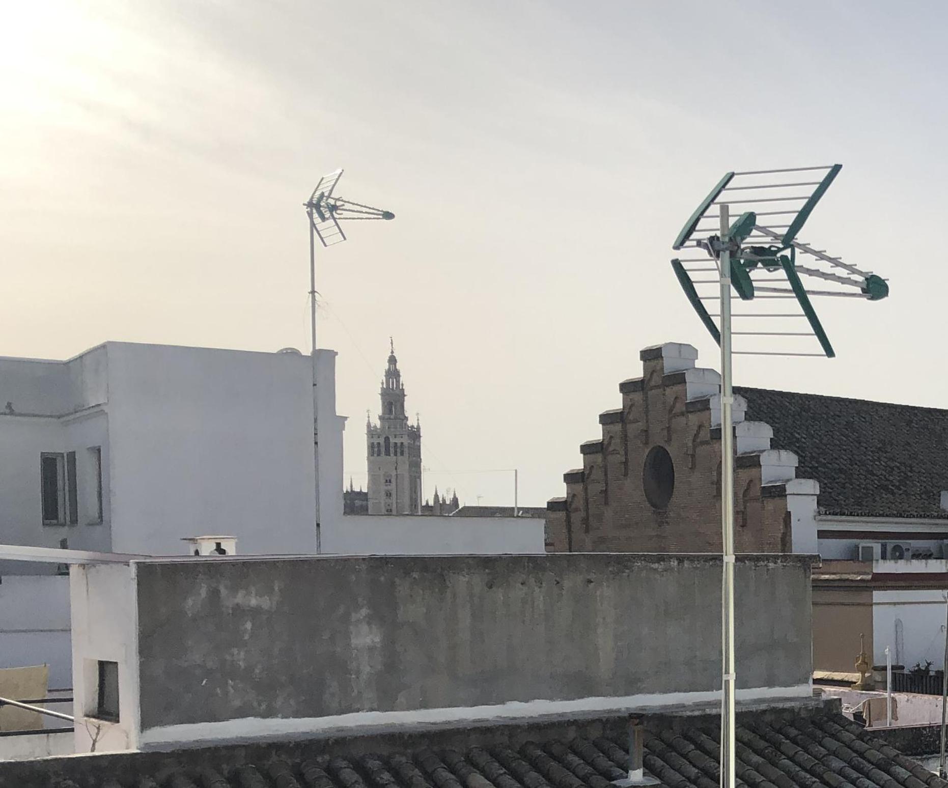 Home In Seville V33-B ภายนอก รูปภาพ